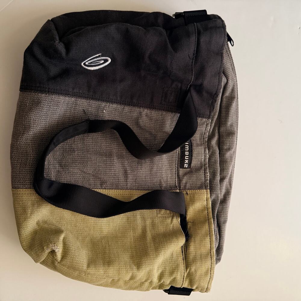 Timbuk2 Cargo Messenger Bag - Green, Gray, and Black - Picture 3 of 14